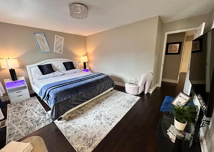 Deluxe King Suite